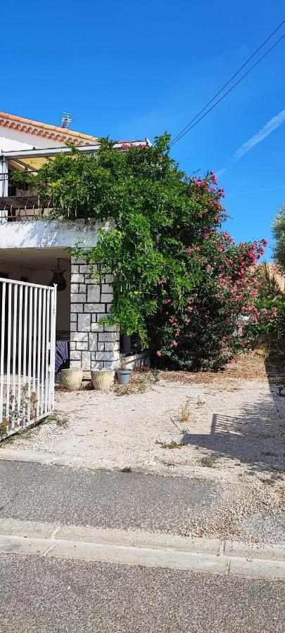 Appartement Chateauneuf Les Martigues Exteriör bild